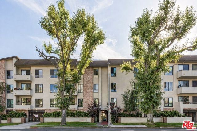 1167 Roxbury Drive 203, Los Angeles, CA 90035