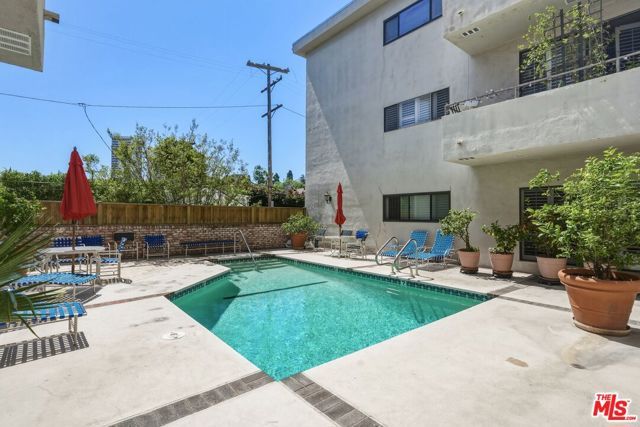 1167 Roxbury Drive 203, Los Angeles, CA 90035