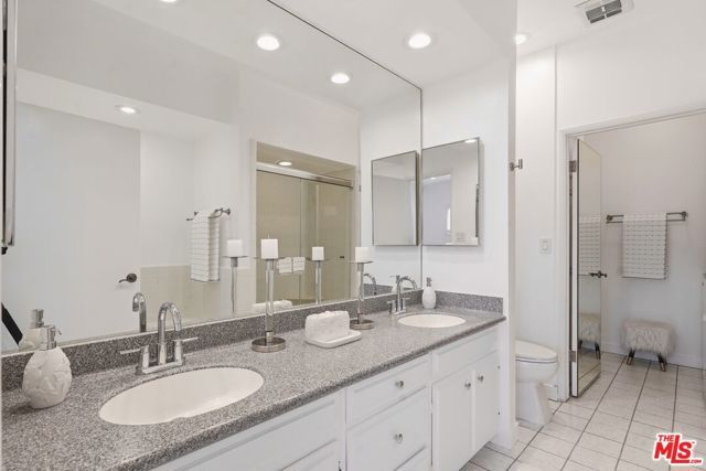 1167 Roxbury Drive 203, Los Angeles, CA 90035