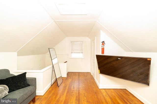 1037 16TH ST S, Arlington, VA 22202