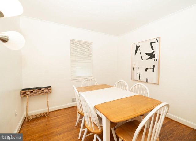 1037 16TH ST S, Arlington, VA 22202