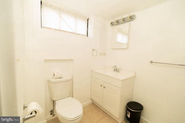 1037 16TH ST S, Arlington, VA 22202