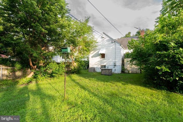 1037 16TH ST S, Arlington, VA 22202