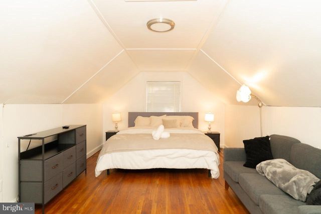 1037 16TH ST S, Arlington, VA 22202