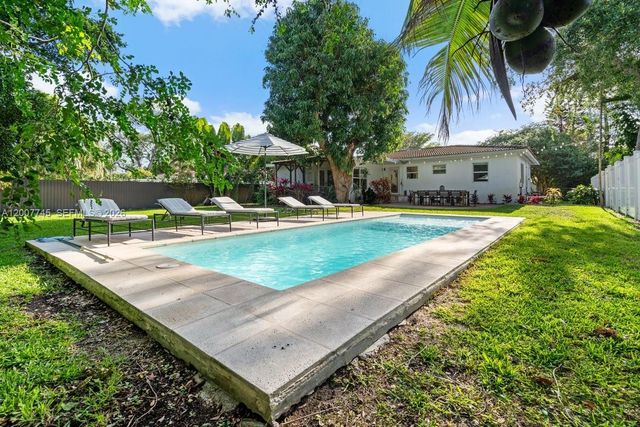 11790 NE 8th Avenue, Biscayne Park, FL 33161
