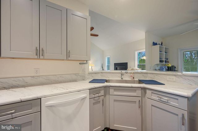 16244 EDGEWATER DR, Milton, DE 19968