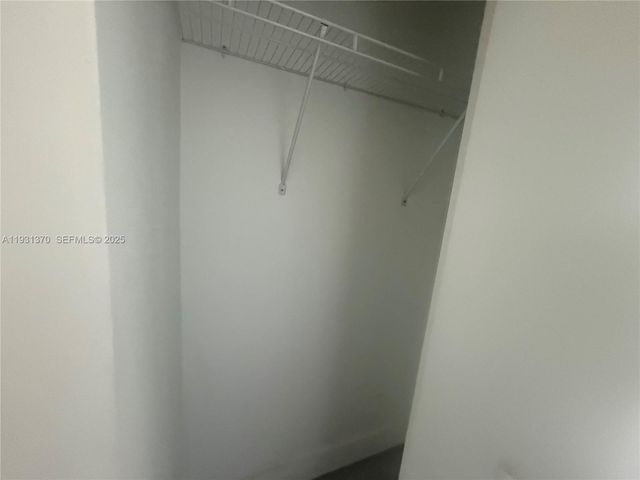 853 E 24th St 304, Hialeah, FL 33013