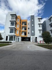 853 E 24th St 304, Hialeah, FL 33013