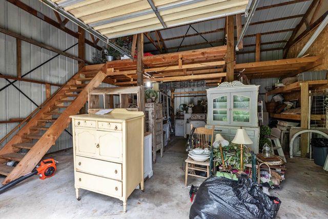 W377S5229 Pretty Lake ROAD, Dousman, WI 53118