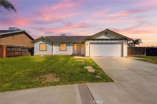 1921 S Kerckhoff Way, Hanford, CA 93230