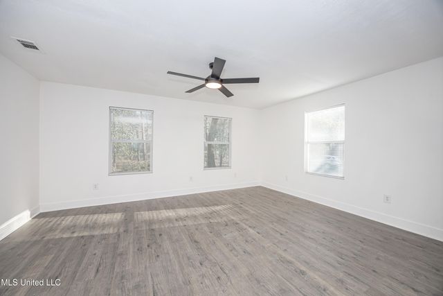 5308 Center Street, Ocean Springs, MS 39564