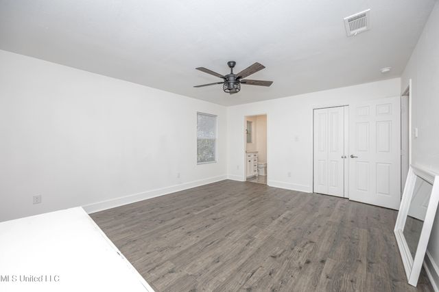 5308 Center Street, Ocean Springs, MS 39564