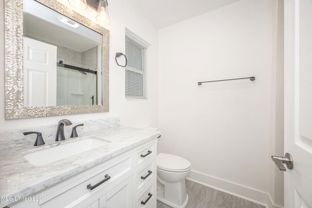5308 Center Street, Ocean Springs, MS 39564