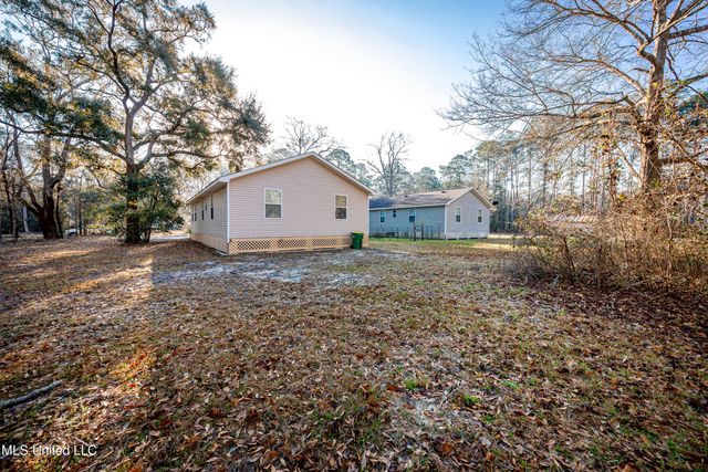5308 Center Street, Ocean Springs, MS 39564