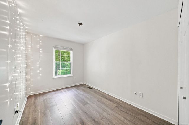 33707 Bayview Dr Drive, Chesterfield, MI 48047