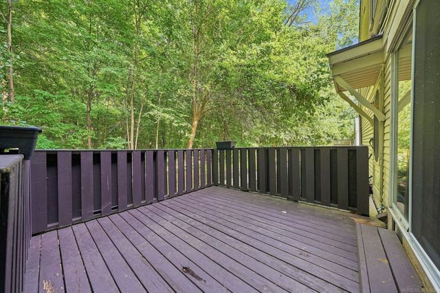 33707 Bayview Dr Drive, Chesterfield, MI 48047