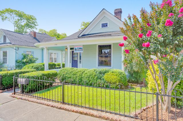 1708 Chamberlain Avenue, Chattanooga, TN 37404