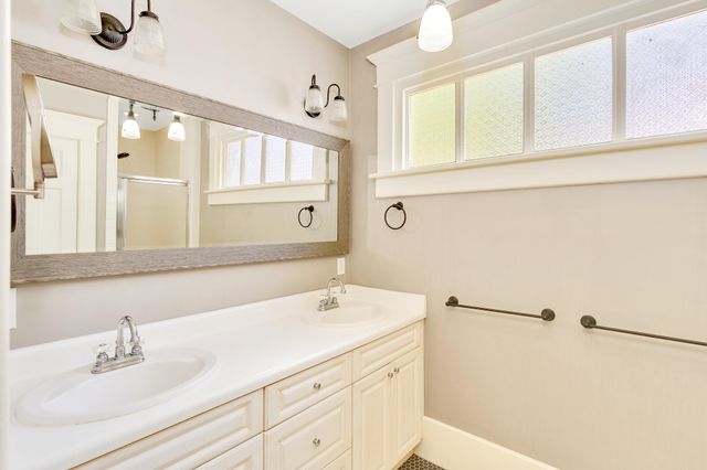 1708 Chamberlain Avenue, Chattanooga, TN 37404