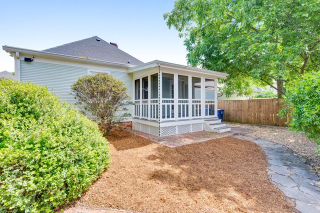 1708 Chamberlain Avenue, Chattanooga, TN 37404