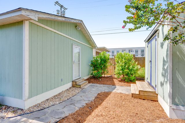 1708 Chamberlain Avenue, Chattanooga, TN 37404