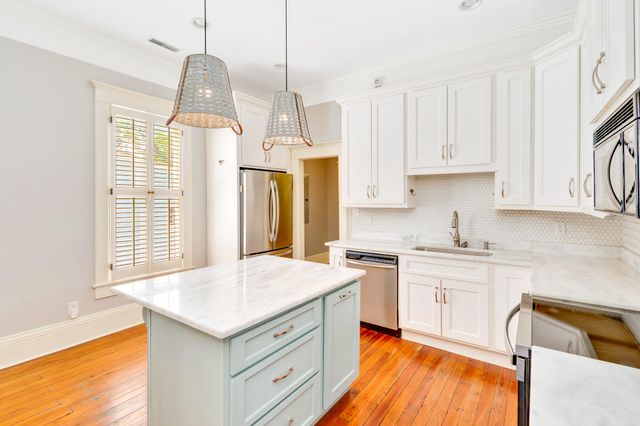 1708 Chamberlain Avenue, Chattanooga, TN 37404