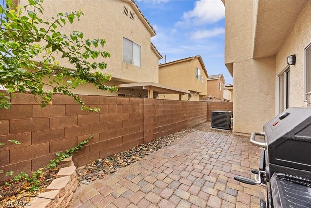 6880 Silver Eagle Avenue, Las Vegas, NV 89122