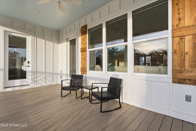 419 Martin Avenue, Ocean Springs, MS 39564