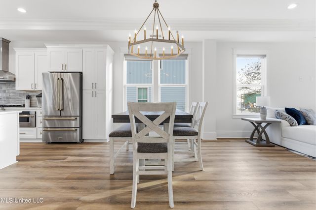 419 Martin Avenue, Ocean Springs, MS 39564