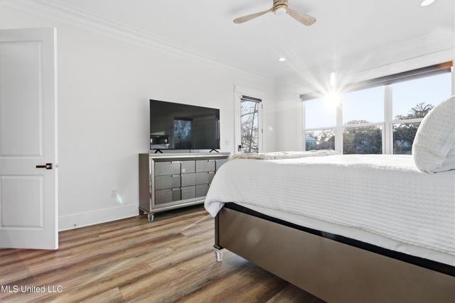 419 Martin Avenue, Ocean Springs, MS 39564