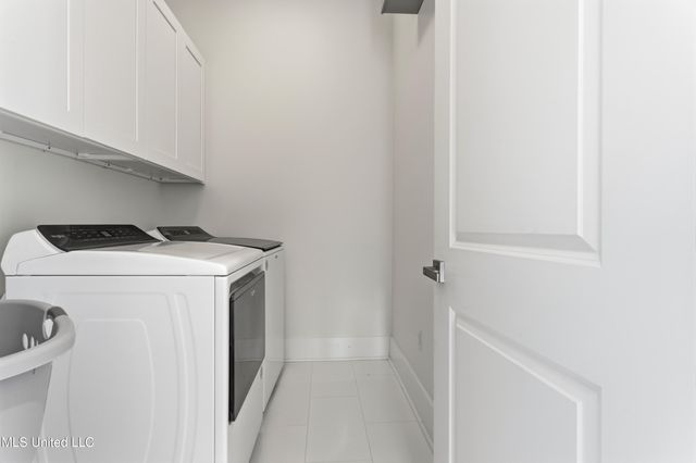 419 Martin Avenue, Ocean Springs, MS 39564