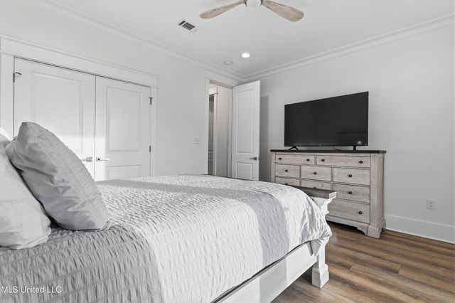 419 Martin Avenue, Ocean Springs, MS 39564