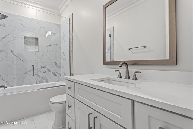 419 Martin Avenue, Ocean Springs, MS 39564