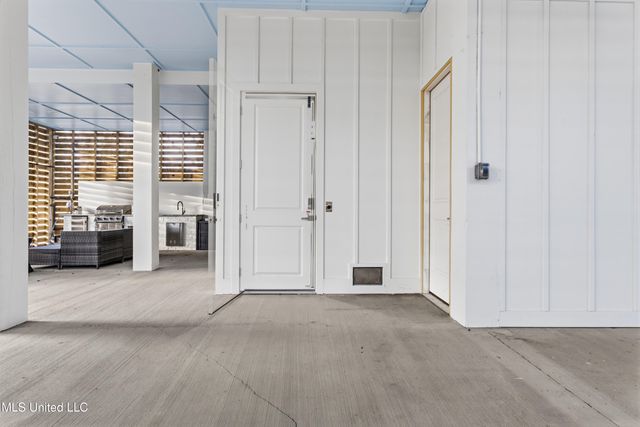 419 Martin Avenue, Ocean Springs, MS 39564