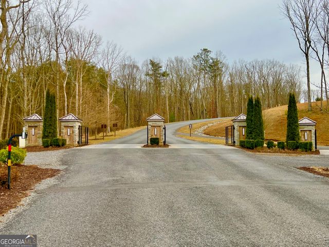268 Highgrove Drive, Talking Rock, GA 30175
