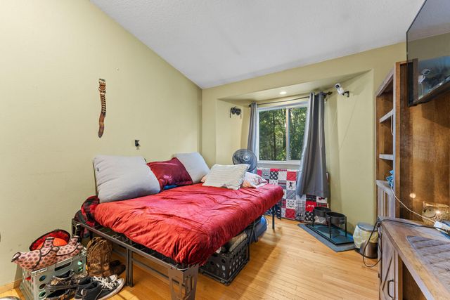 1492 Crooks Creek Road, Selma, OR 97538