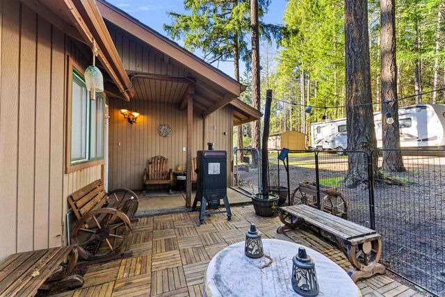 1492 Crooks Creek Road, Selma, OR 97538