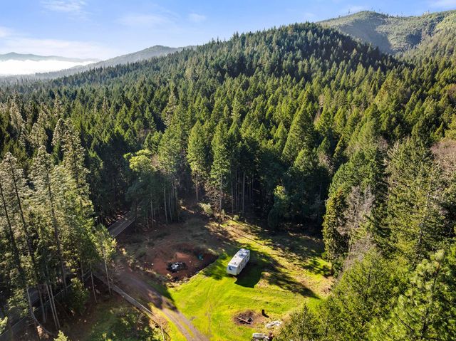 1492 Crooks Creek Road, Selma, OR 97538