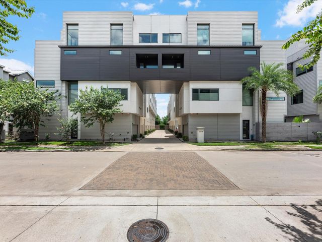 5871 E Post Oak Lane, Houston, TX 77055