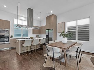 5871 E Post Oak Lane, Houston, TX 77055