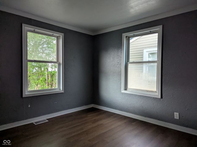 3816 N Saint Charles Street N, Anderson, IN 46013