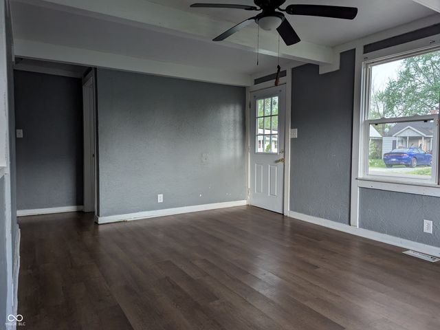 3816 N Saint Charles Street N, Anderson, IN 46013