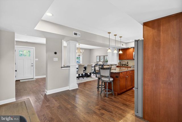 1 HASTINGS CT, Marlton, NJ 08053