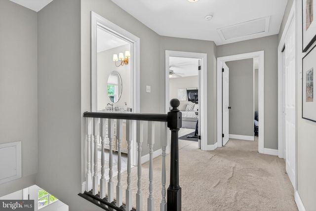 1 HASTINGS CT, Marlton, NJ 08053