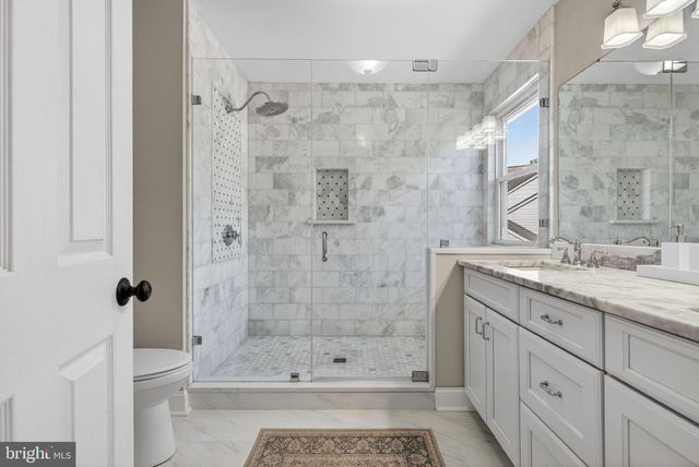 1 HASTINGS CT, Marlton, NJ 08053