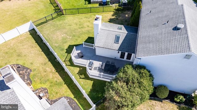 1 HASTINGS CT, Marlton, NJ 08053