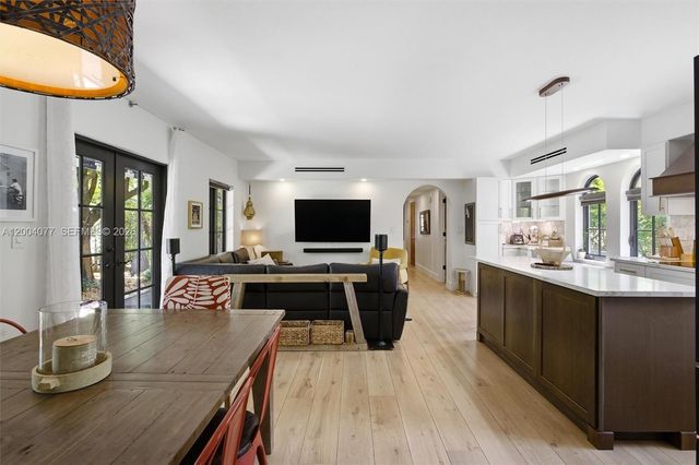 1103 Pizarro St, Coral Gables, FL 33134