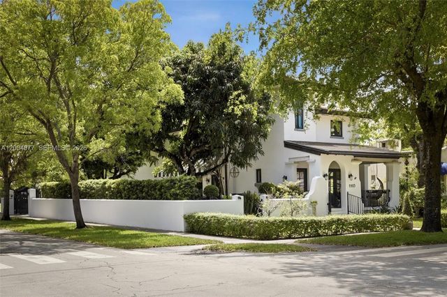 1103 Pizarro St, Coral Gables, FL 33134