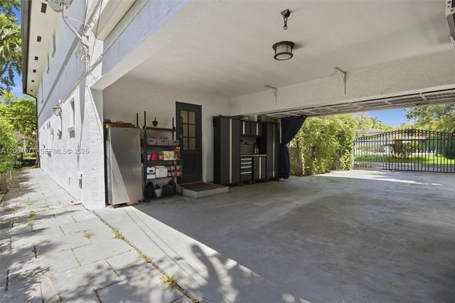 1103 Pizarro St, Coral Gables, FL 33134