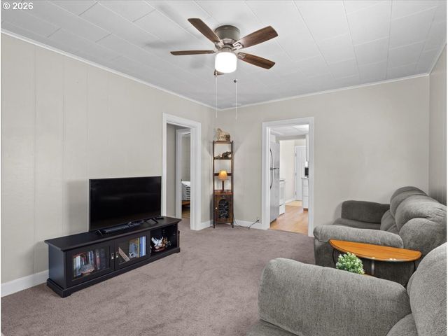 3053 GARFIELD St, Longview, WA 98632