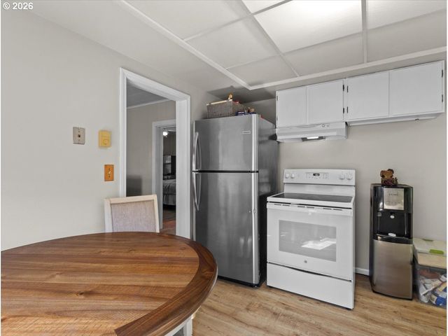 3053 GARFIELD St, Longview, WA 98632